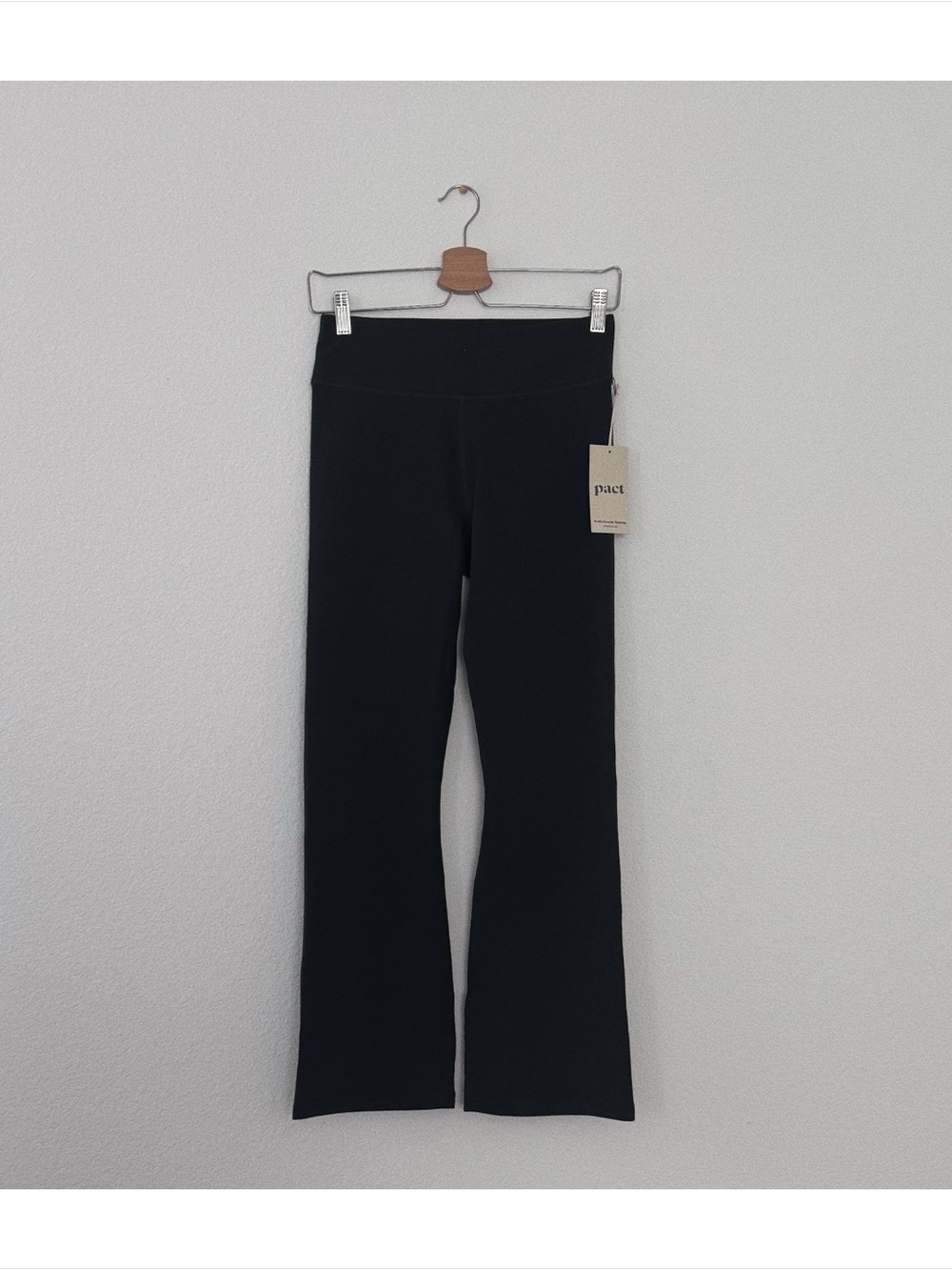 NWT pact women's on the go-to cropped bootcut leggings